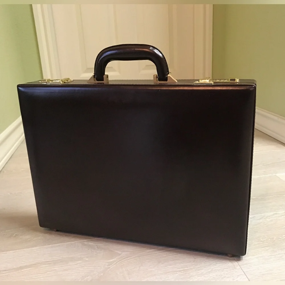 Vintage brown Presto Lock Executive leather briefcase attaché